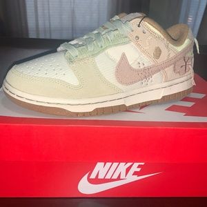 WMNS DUNK LOW ON THE BRIGHT SIDE
